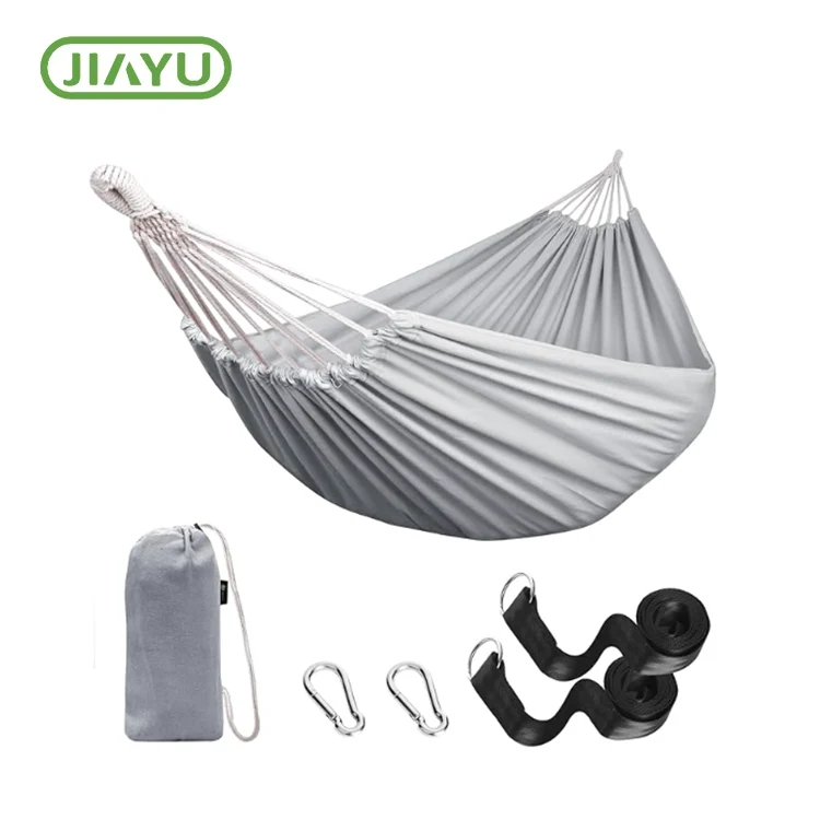 چکش پارچه ای در فضای باز مجرد